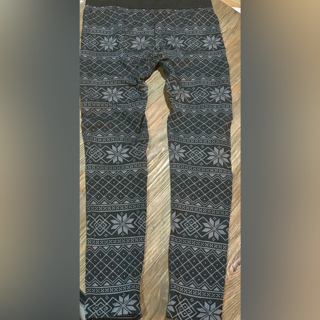 Womens Long Johns  Winter Snowflake Themed Size ML No Brand